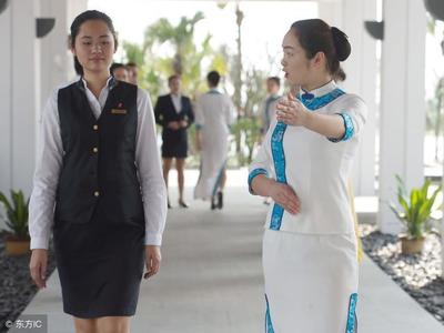 餐厅全流程服务用语及礼仪指南 从迎客到送客的贴心规范