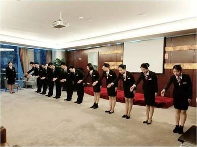 美丽招行，因您而美——企业管理视角下的服务礼仪大赛